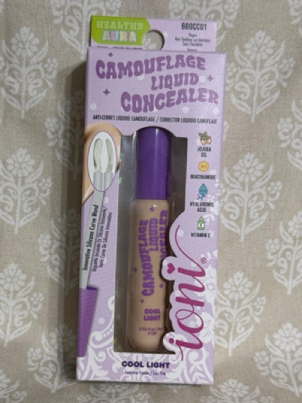 Toni Camouflage Liquid Concealer - Cool Light - Purple Accent
